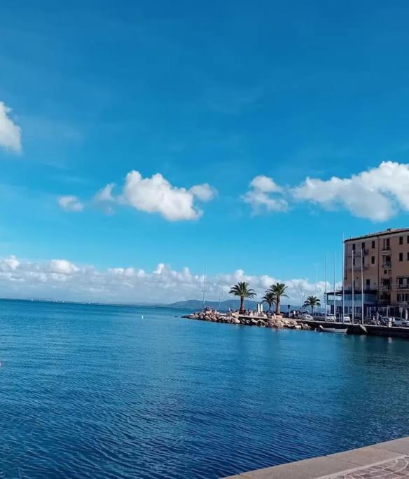 Sweet Liana Un Tuffo Nel Cuore Del Paese Porto Santo Stefano  Exterior foto